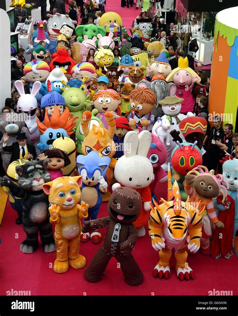 Finding the Right Fit: Mascot Services near M3 for Various Occasions